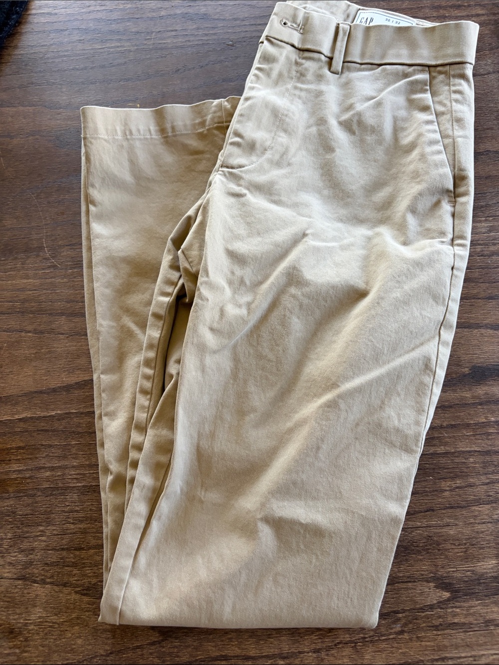 GAP Men’s Chino Pants - Light Khaki